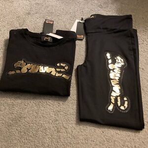 Black Graphic Tee with matching tights